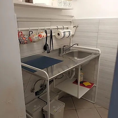 فندق مبيت وإفطار Vico Trieste أوستوني